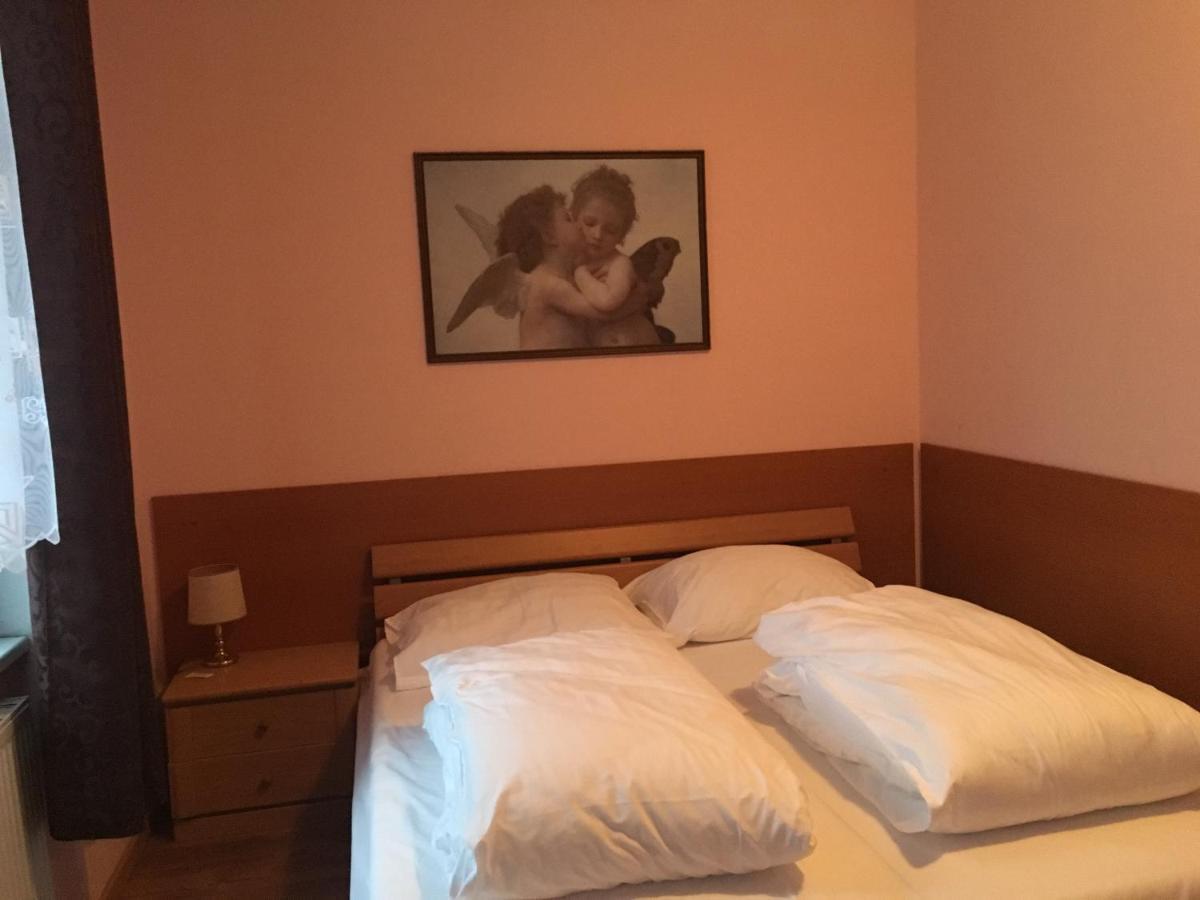 Penzion T&T Cheb Buitenkant foto